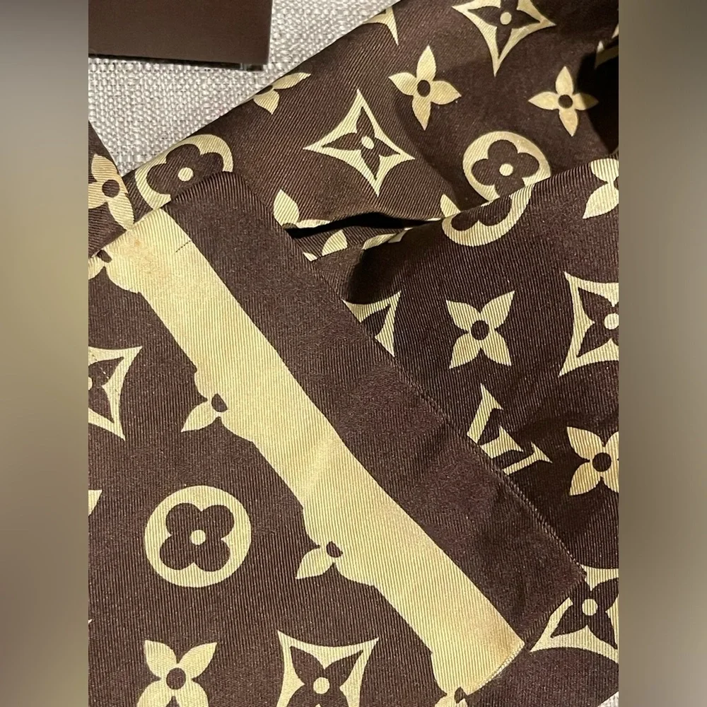 Authentic Louis Vuitton monogram silk bandeau scarf